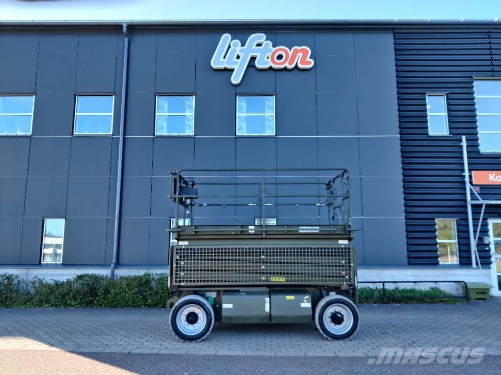 JLG M 3369 Saxlift 剪式升降機