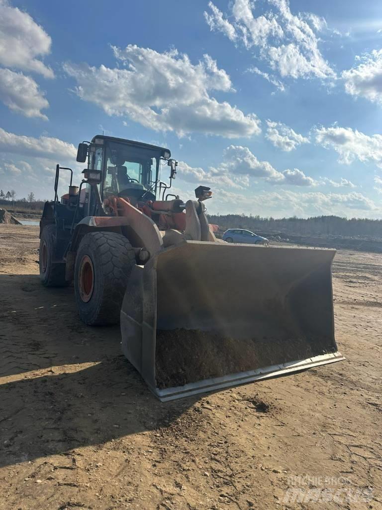 Hitachi ZW 250 輪胎式裝載機