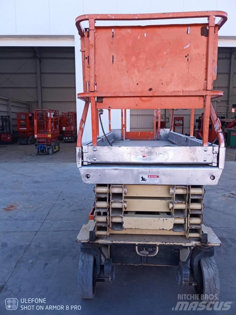 JLG 3246 ES 剪式升降機