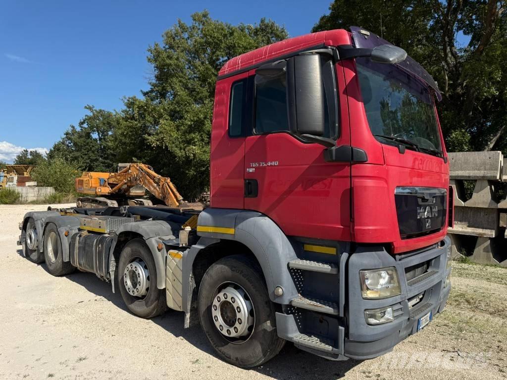 MAN 32.440 裝載運輸卡車