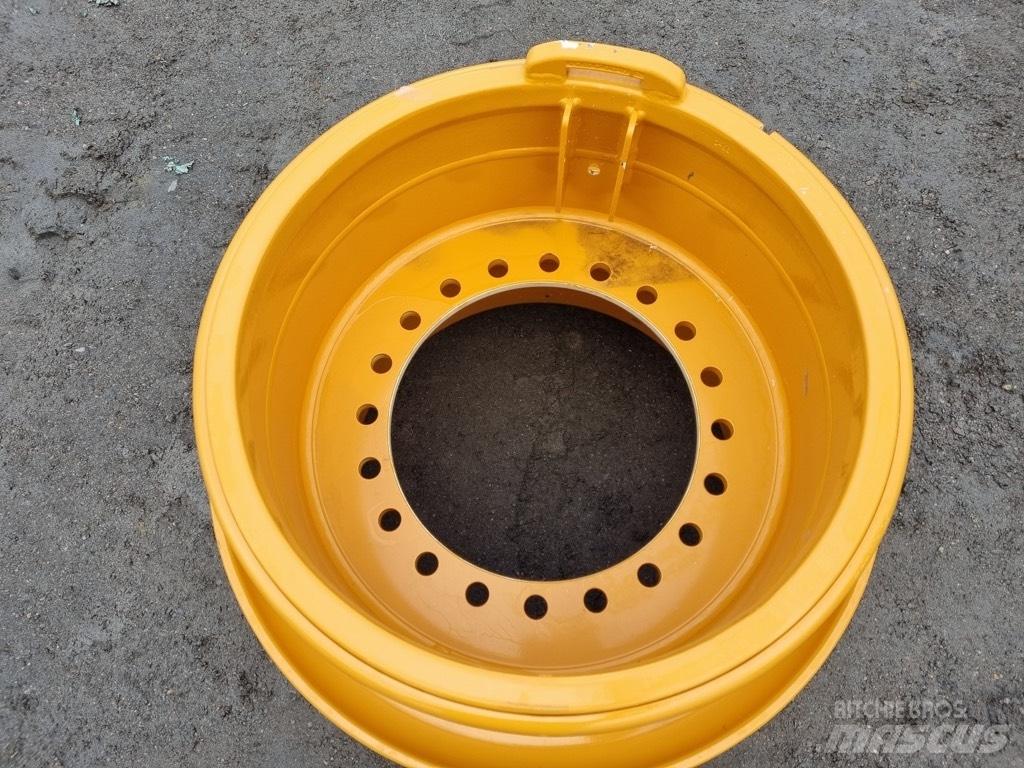 CASE 921 E rims 輪胎、車輪和輪圈