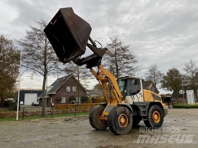 Liebherr 524 輪胎式裝載機