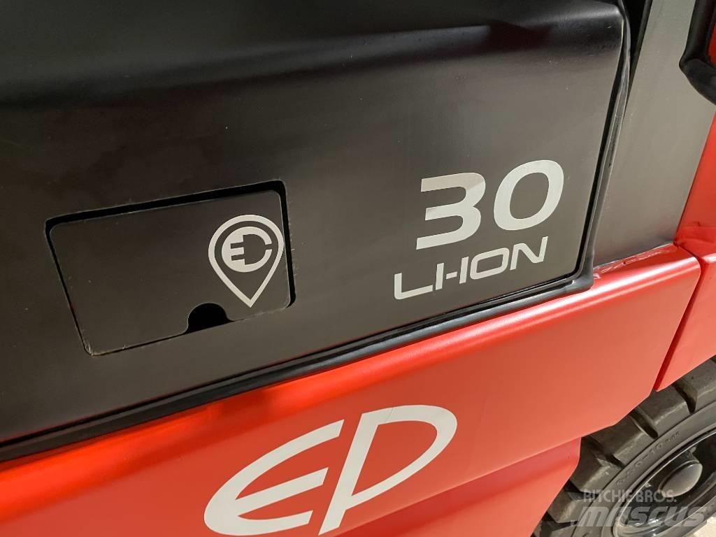 EP EFL302 電動堆高機