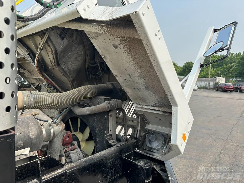 Ottawa 4x2 Off-Road 終端式曳引機