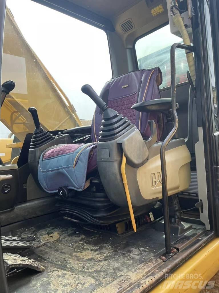CAT 320 D 履帶式 挖土機/掘鑿機/挖掘機