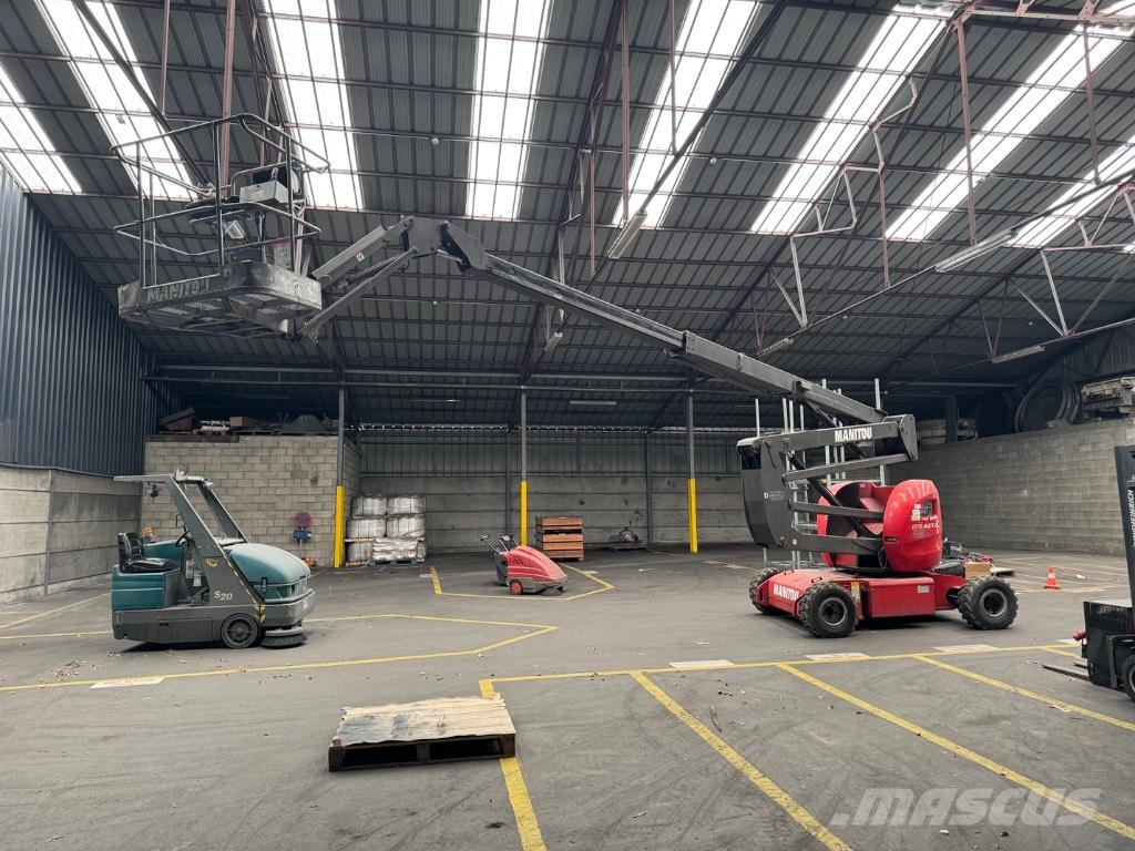 Manitou 170AETJL 曲臂高空作業車