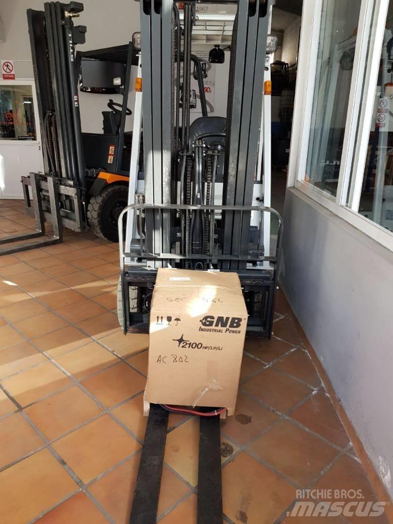 Nissan AG1N1L16Q 電動堆高機