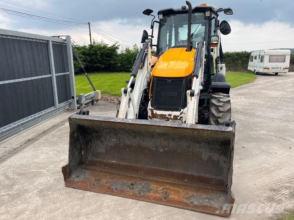 JCB 3CX Compact 反鏟裝載機