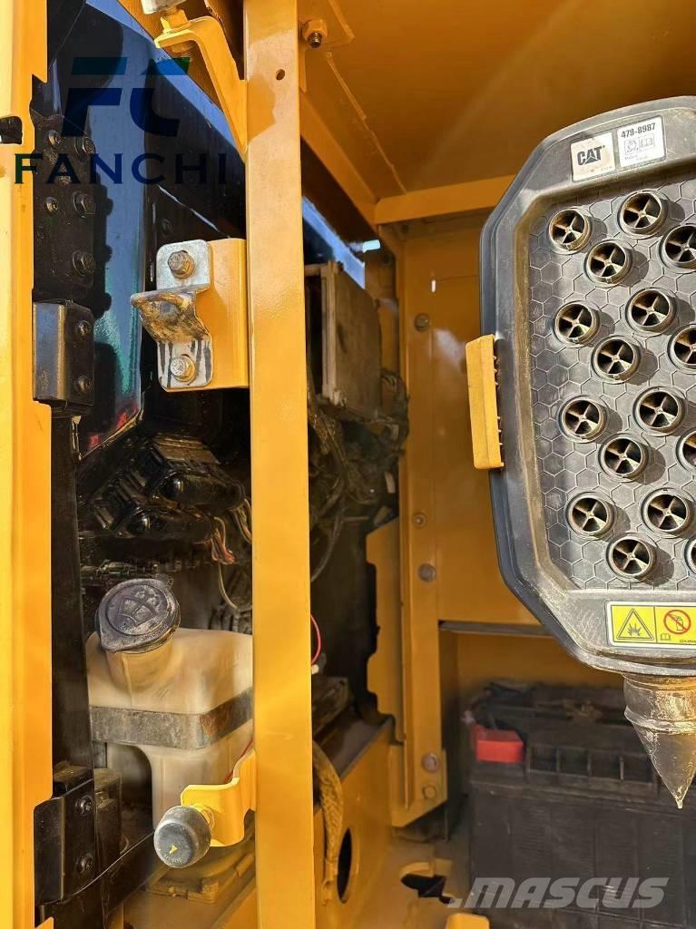 CAT 320 GC 履帶式 挖土機/掘鑿機/挖掘機