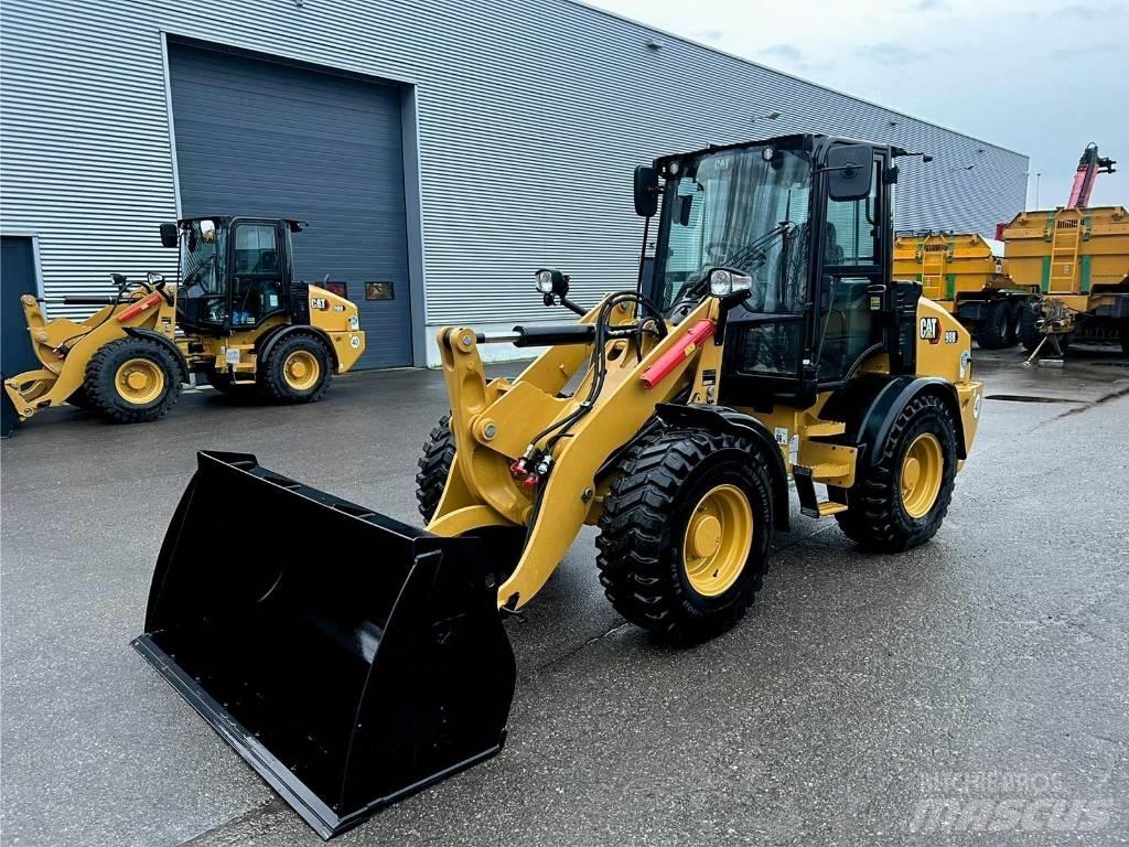 CAT 908 輪胎式裝載機