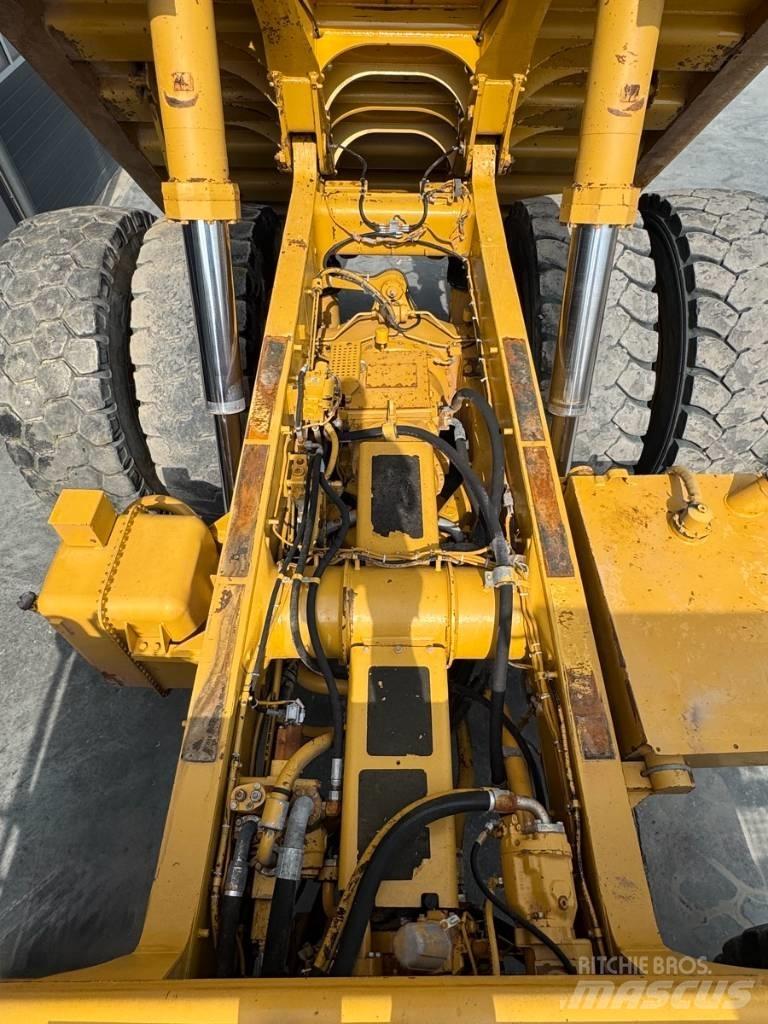 CAT 775 E 剛性傾卸卡車