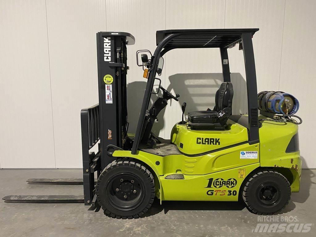 Clark GTS30 液化石油氣LPG卡車