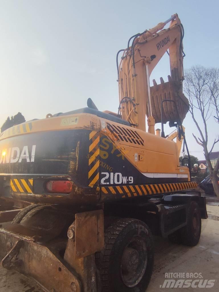 Hyundai 210W-9 旋轉式挖土機/掘鑿機/挖掘機