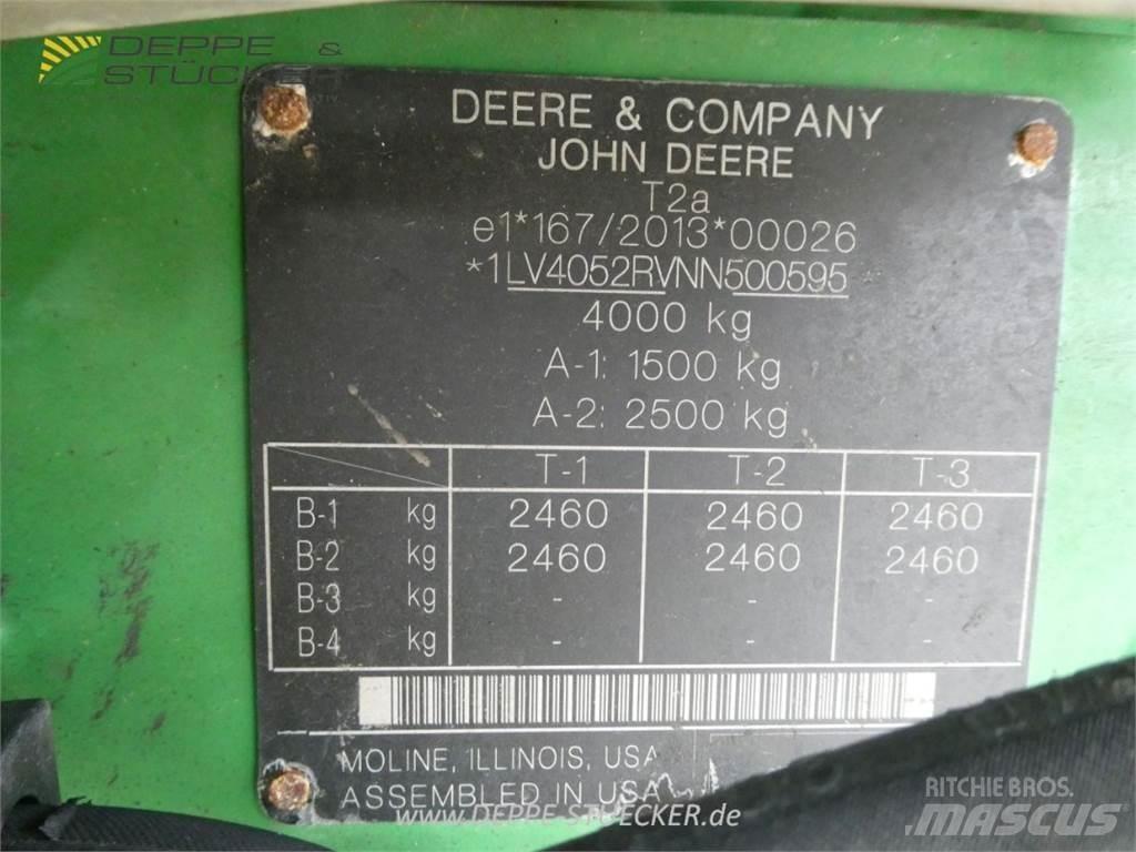 John Deere 4052R 小型曳引機