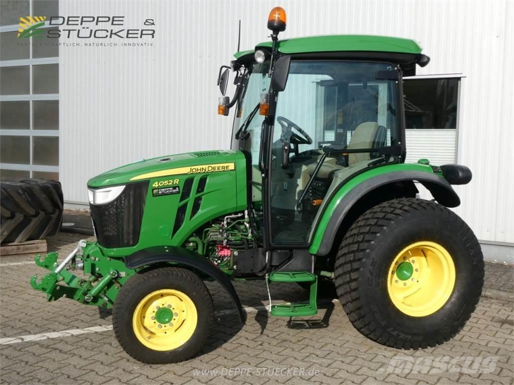 John Deere 4052R 小型曳引機