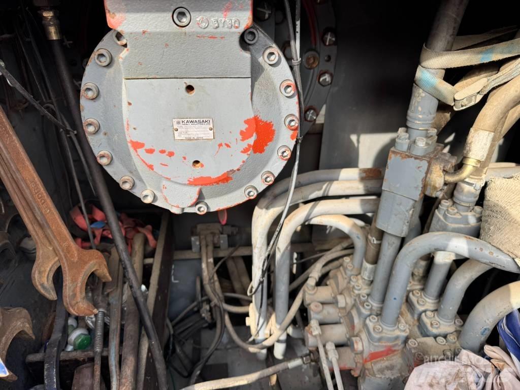 Hitachi KH300-3 PD 履帶式起重機