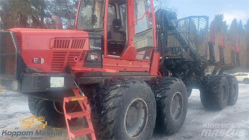 Komatsu 895 集運機