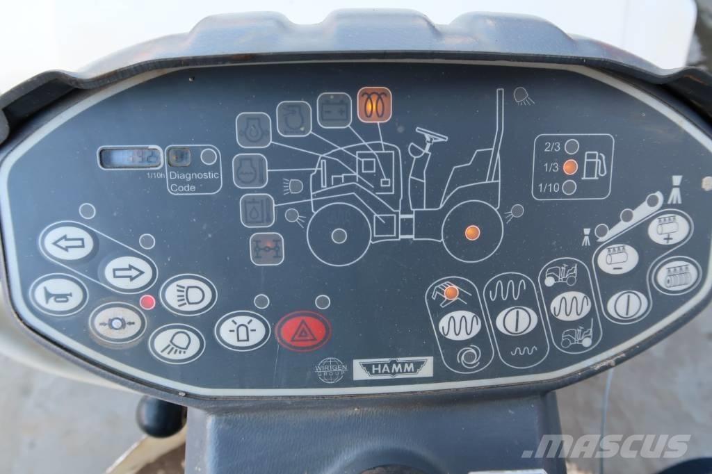 Hamm HD 12 VV 雙輪滾壓機
