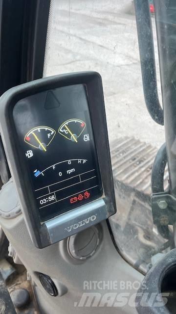 Volvo EC 220 DL 履帶式 挖土機/掘鑿機/挖掘機
