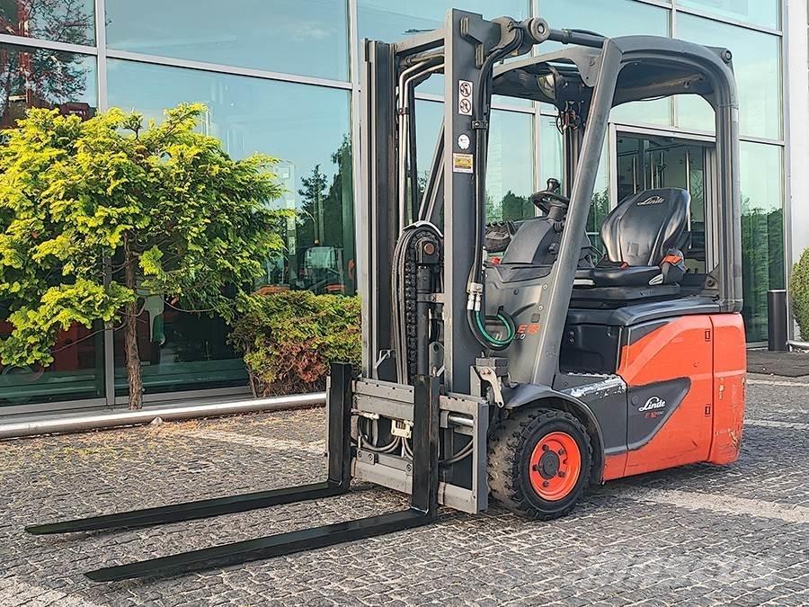 Linde E12-02 電動堆高機