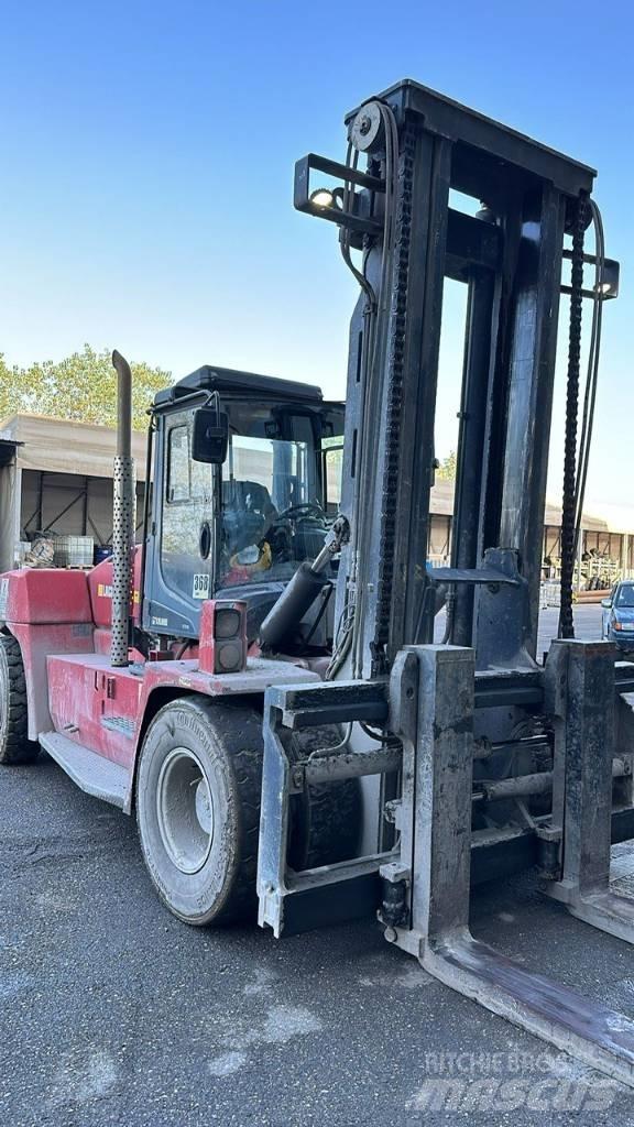 Kalmar DCG 160-12 柴油卡車