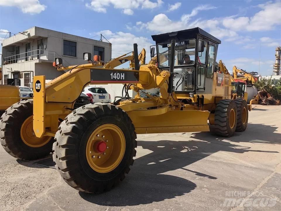 CAT 140 H 平土機