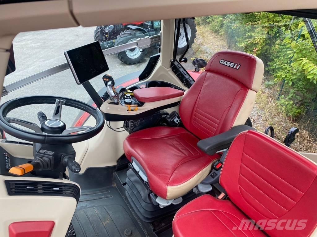 Case IH OPTUM 300 曳引機