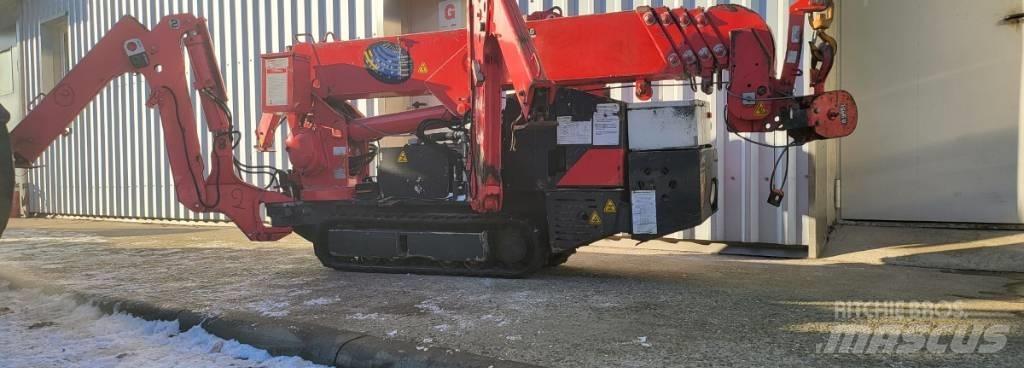 Unic URW 095 小型起重機