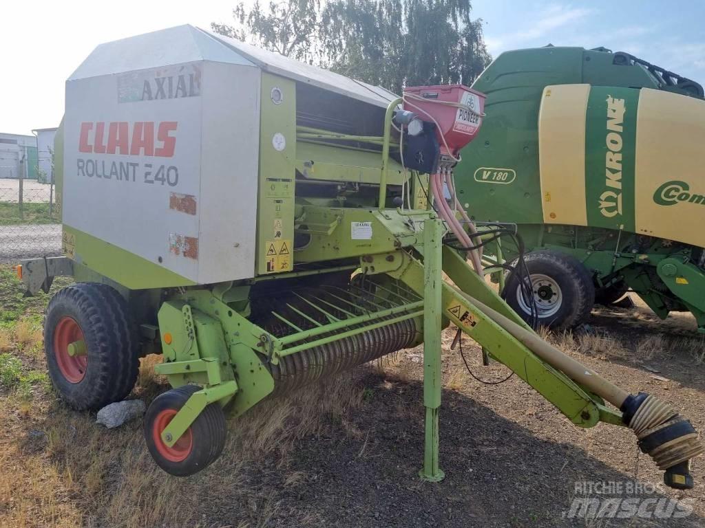 CLAAS Rollant 240 圓型牧草打包機
