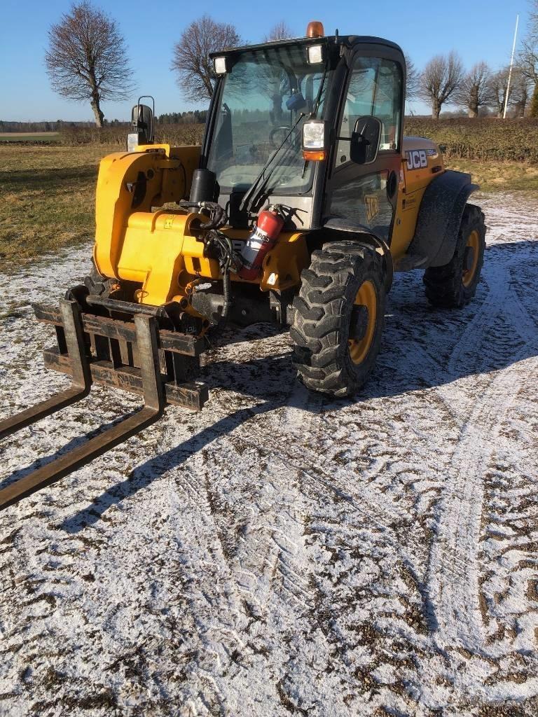 JCB 524-50 農業用伸縮臂裝載機