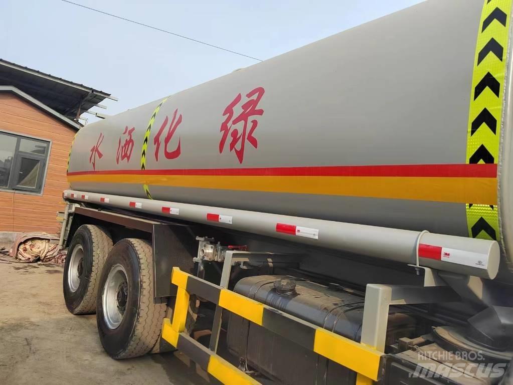 Shacman F3000 6X4 水車