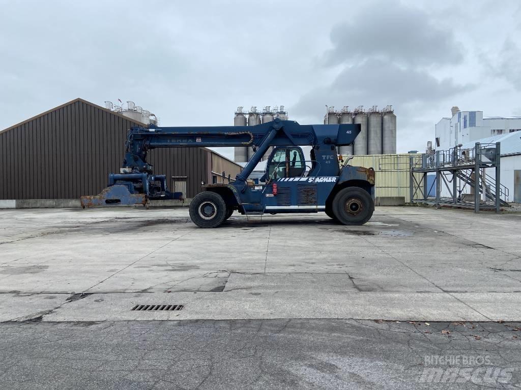 Terex TFC45 前伸型堆積機