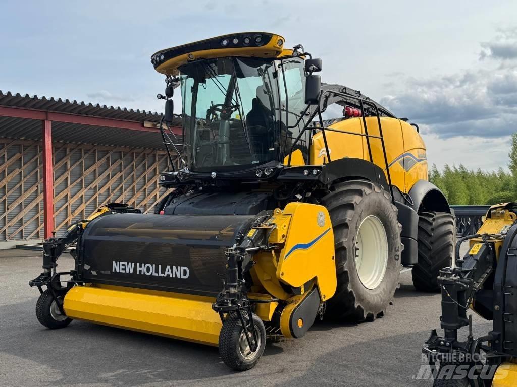 New Holland FR 550 自走式飼料採集機