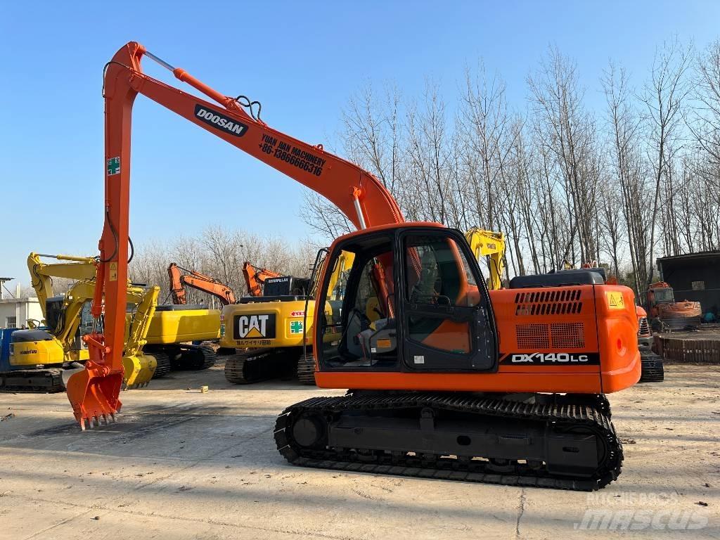 Doosan DX140 小型挖土機/掘鑿機<7t(小型挖掘機)