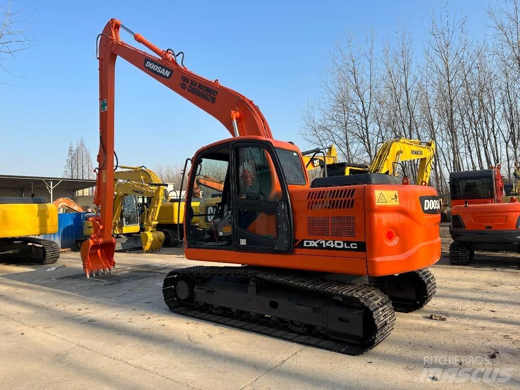 Doosan DX140 小型挖土機/掘鑿機<7t(小型挖掘機)