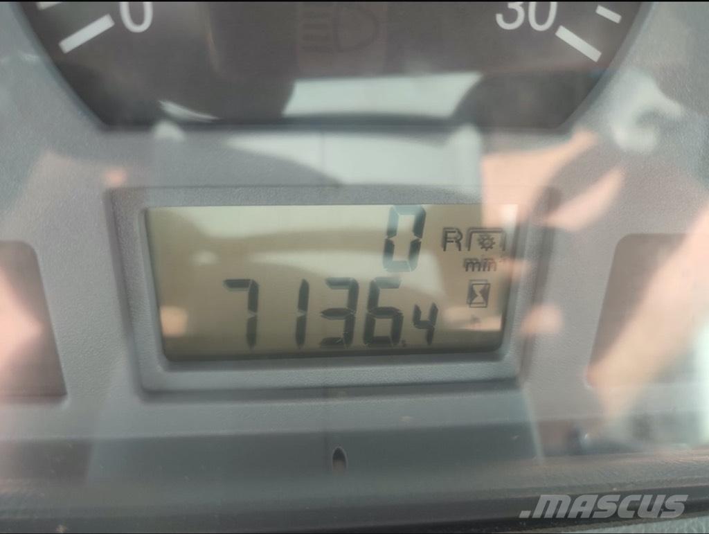 Valtra N 101 曳引機