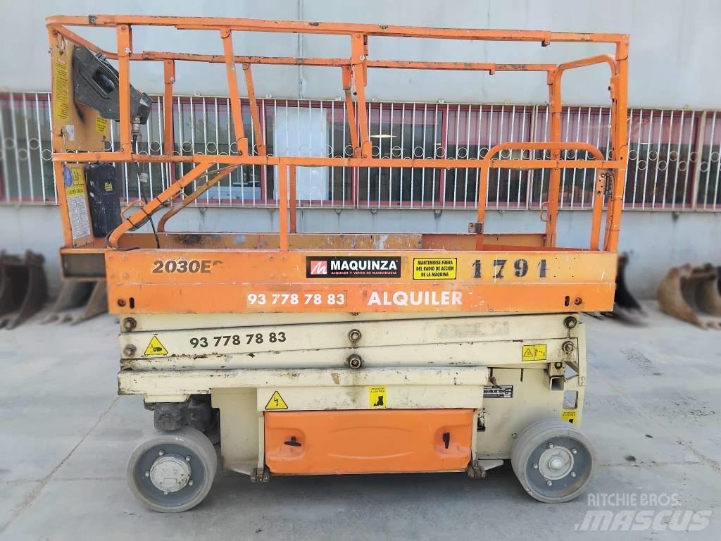 JLG 2030 ES 剪式升降機