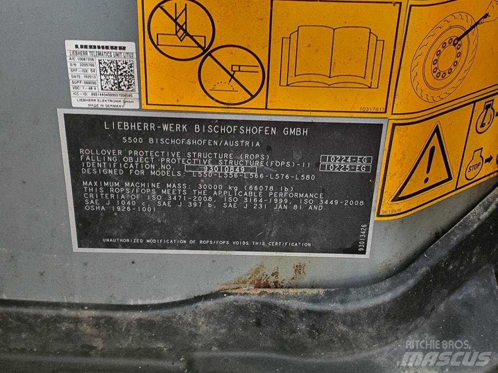 Liebherr L 550 CAB 駕駛室與內部