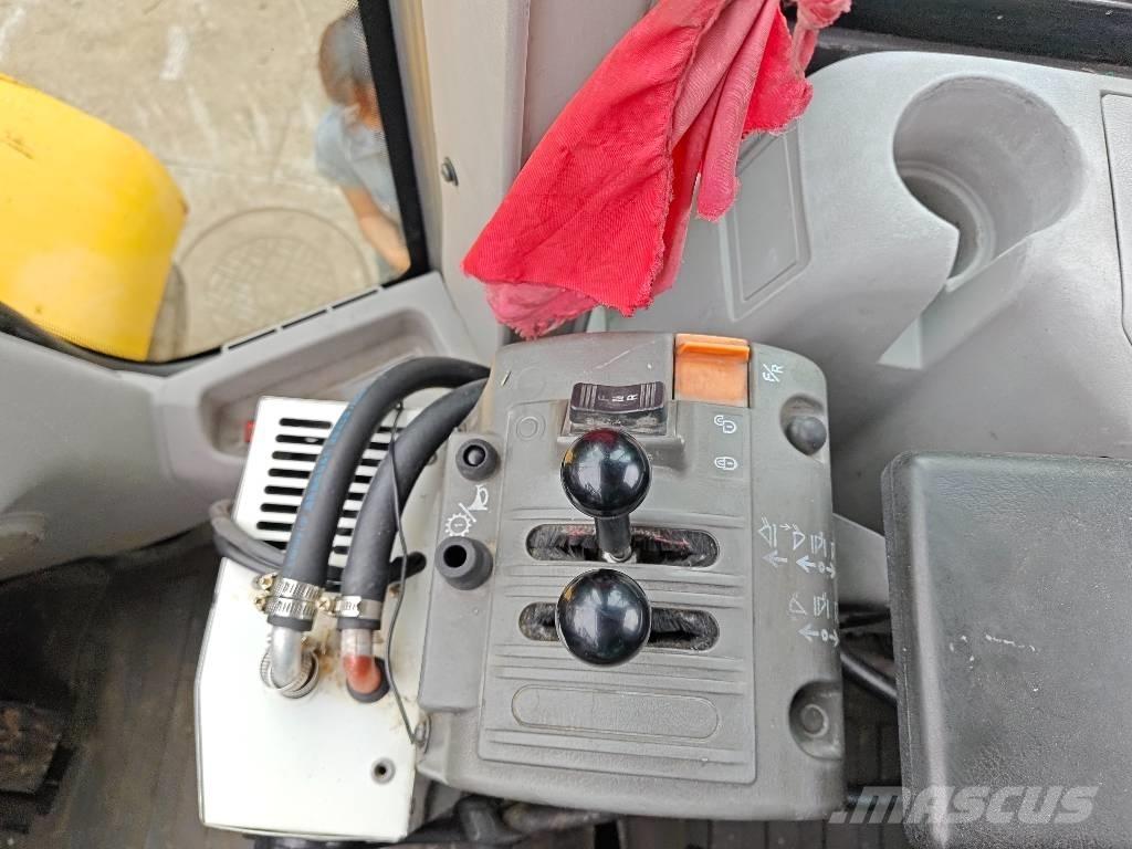 Volvo L 105 輪胎式裝載機