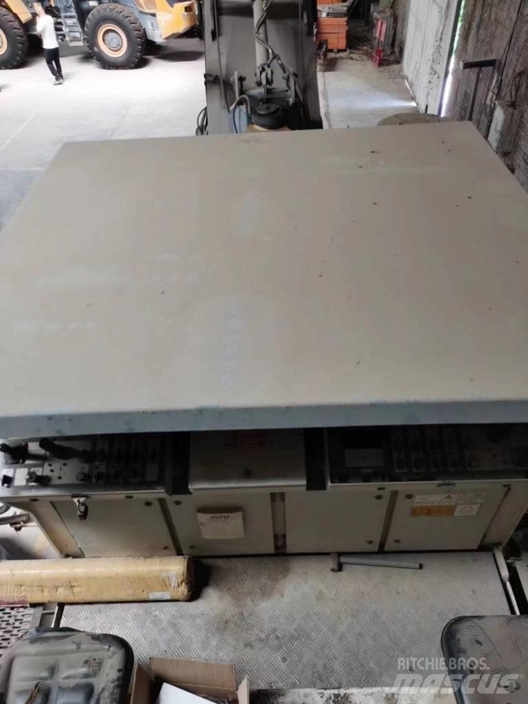 Wirtgen W2000 瀝青冷銑刨機/銑床