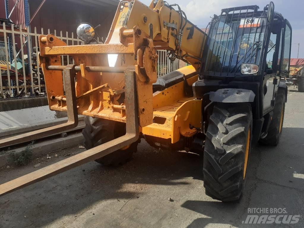 JCB 535-95 農業用伸縮臂裝載機