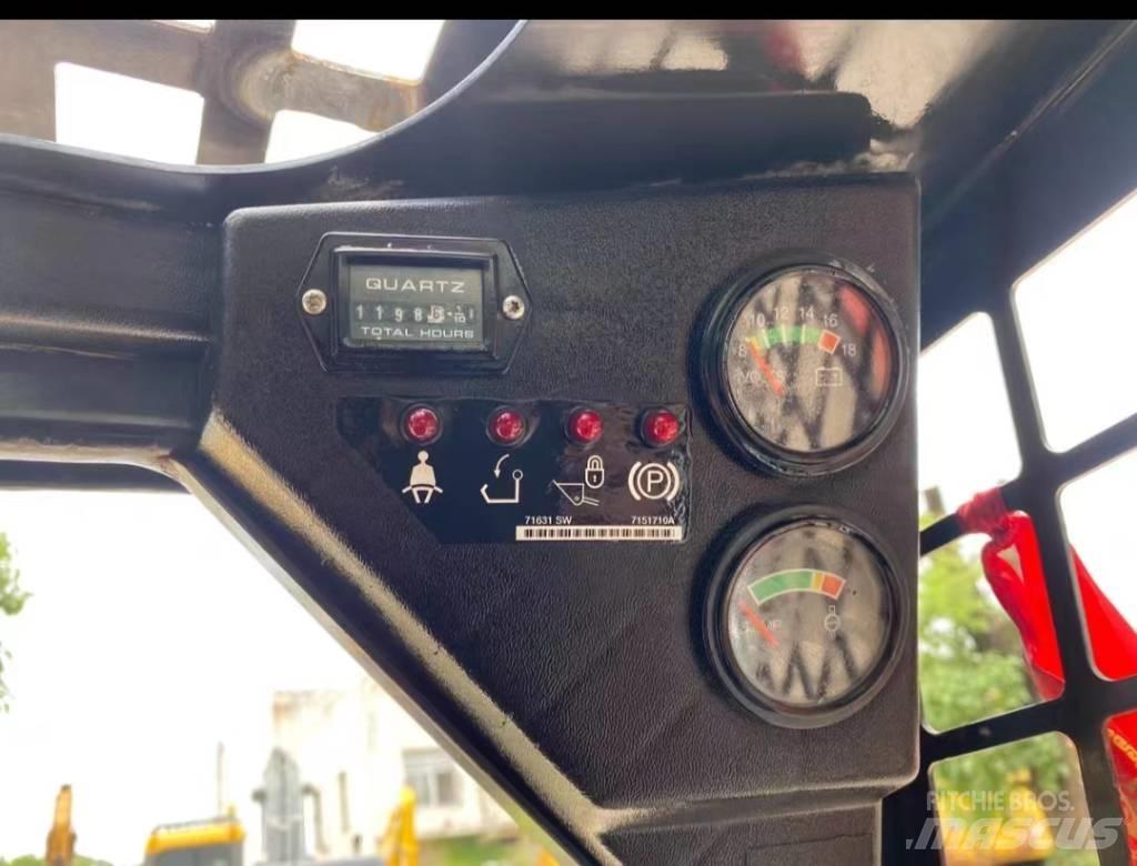 Bobcat S70 滑移轉向裝載機