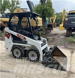 Bobcat S70 滑移轉向裝載機