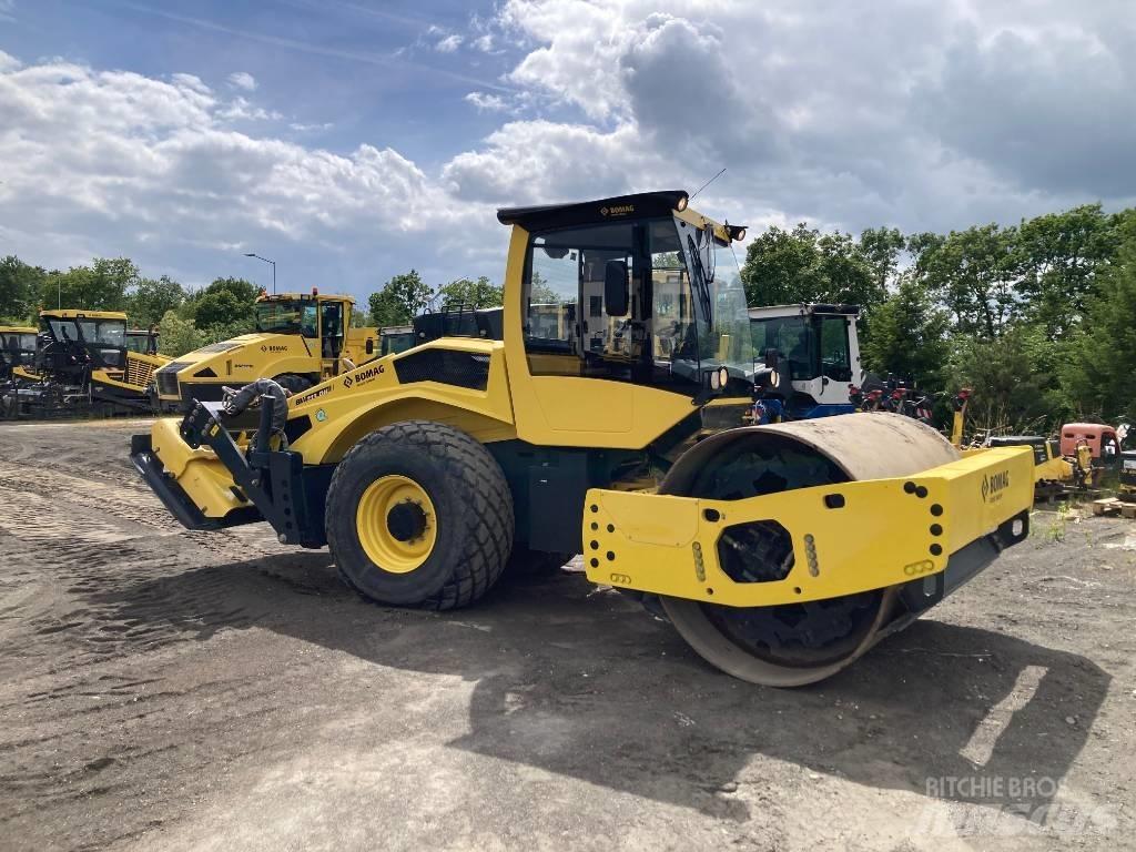 Bomag BW 213 DH-5 土壤壓實機