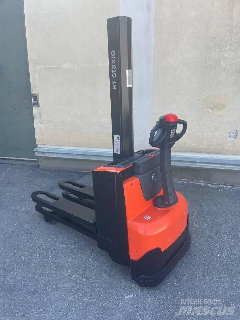 BT SWE080L 行走控制式堆積機