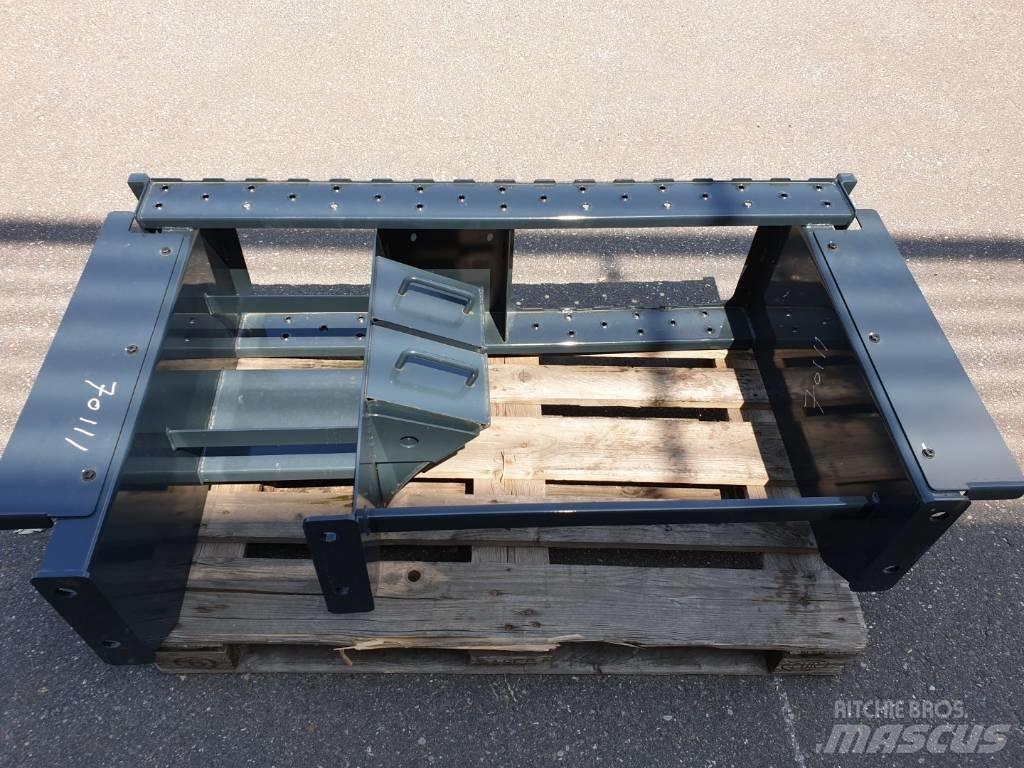 Hyundai Steps - HW140 底盤和懸架