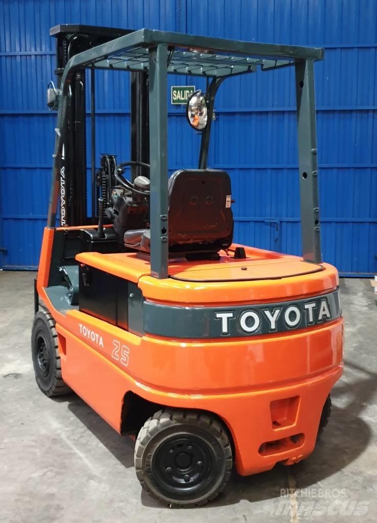 Toyota FBM 25 電動堆高機