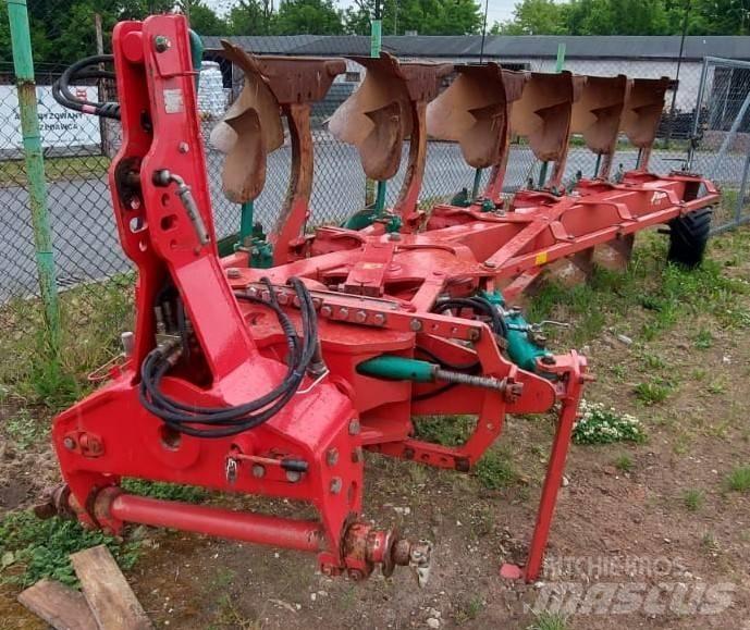 Kverneland EG85-300 雙向犁