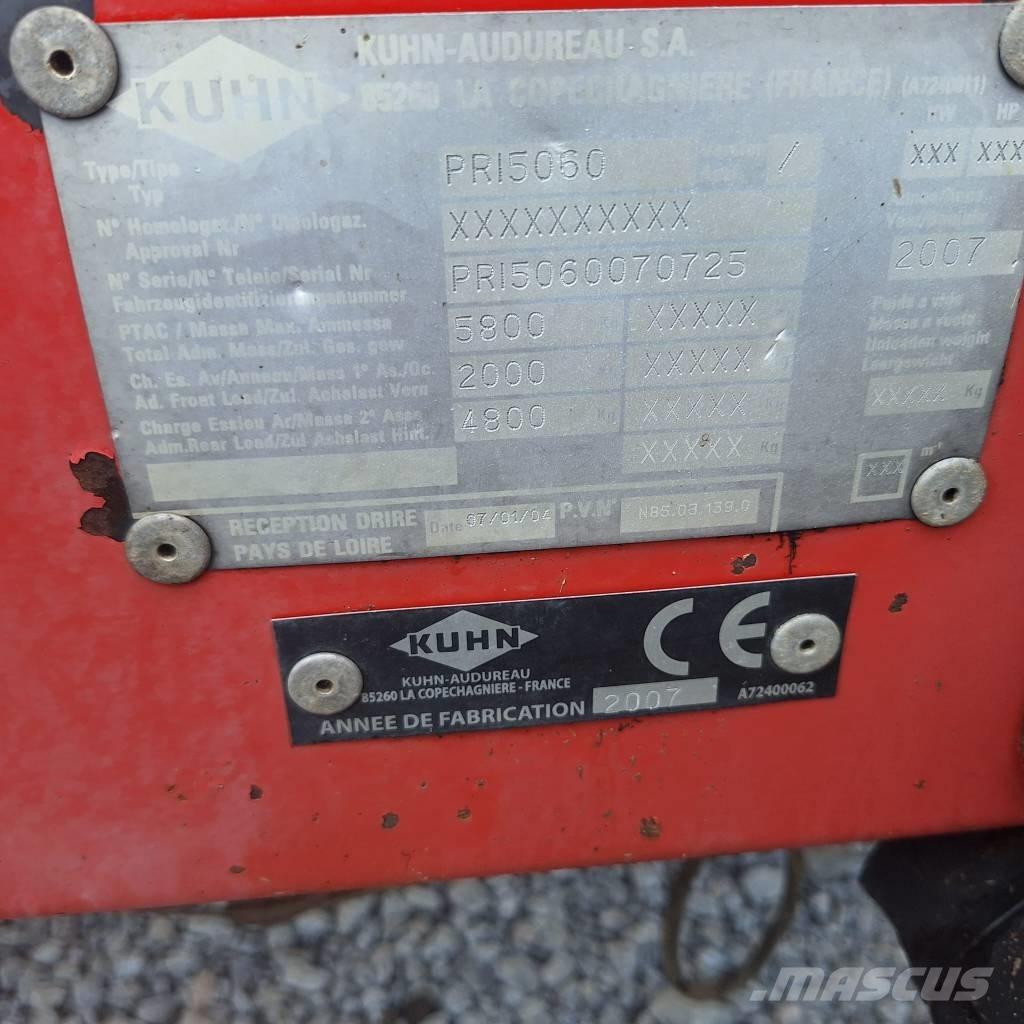 Kuhn PRIMOR 5060 草捆撕碎機、切割機、拆袋機