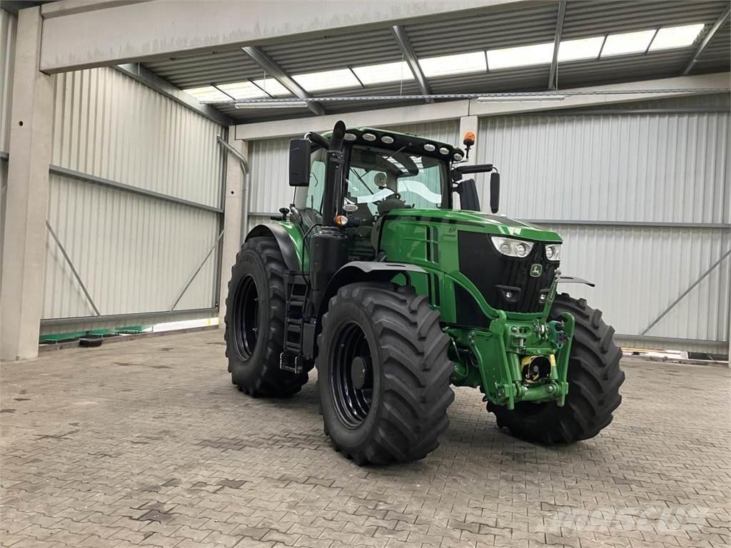 John Deere 6250R 曳引機
